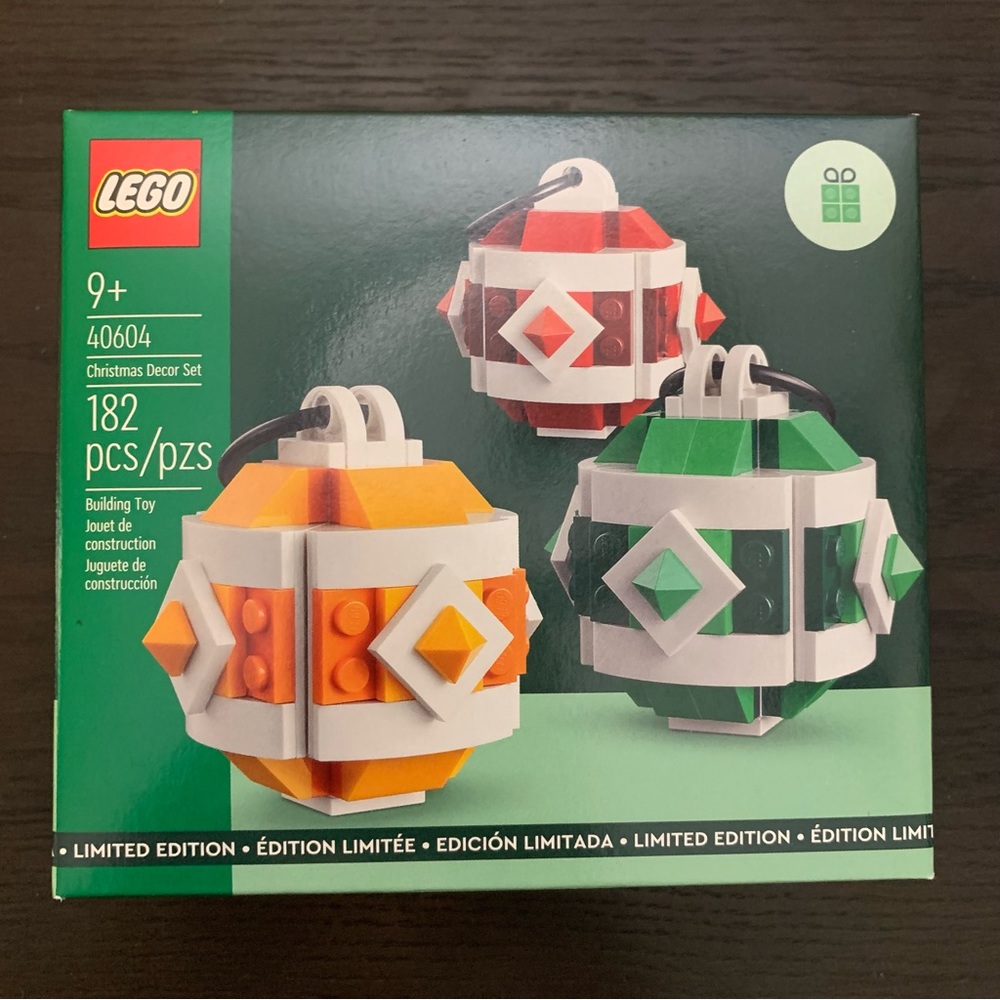 LEGO Limited Edition 2023 Christmas Decor Set 40604 (182 Pieces), NIB